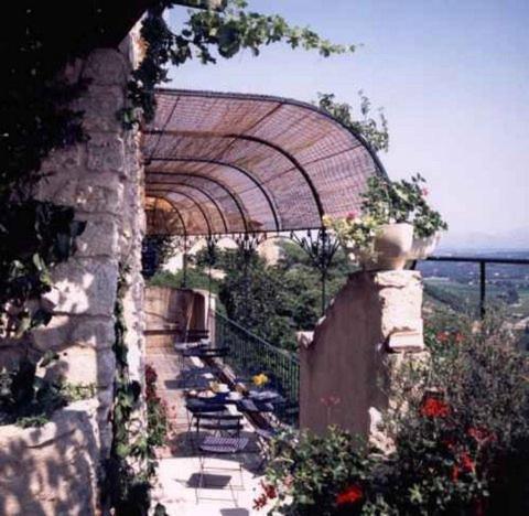 La Maison Aux Volets Bleus Bed & Breakfast Venasque Exterior photo
